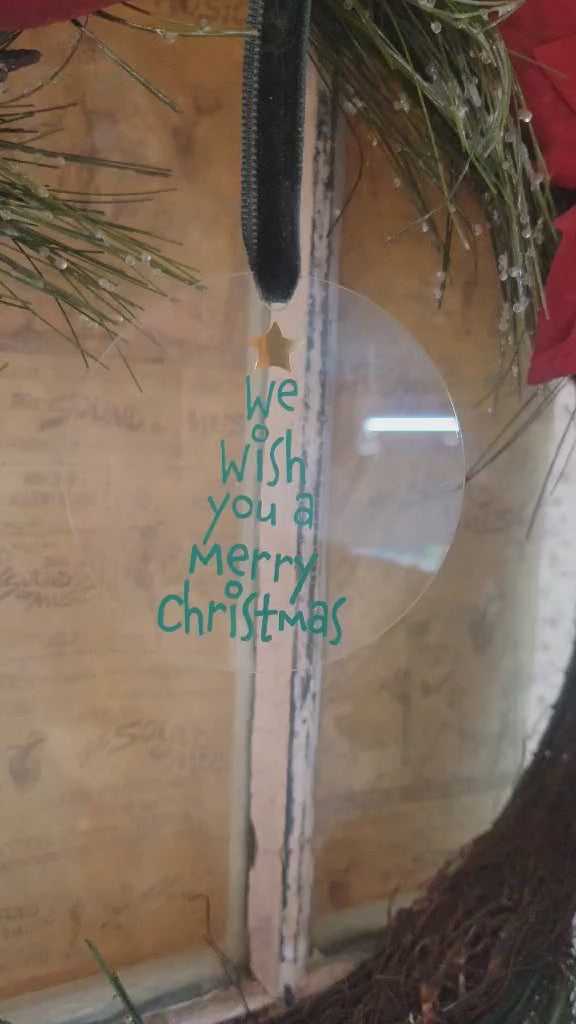 Video showing how the ornament reflects light in real time